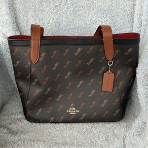 Coach 27 Horse and Carriage Tote